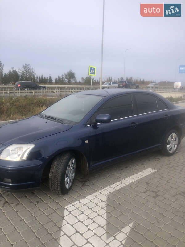 Седан Toyota Avensis 2005 в Львове