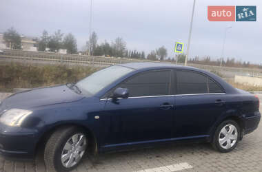 Седан Toyota Avensis 2005 в Львове