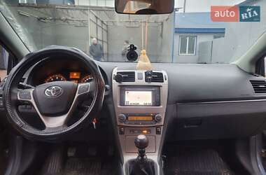 Универсал Toyota Avensis 2011 в Ильинцах