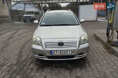 Універсал Toyota Avensis 2003 в Глухові