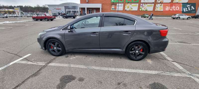 Седан Toyota Avensis 2012 в Броварах