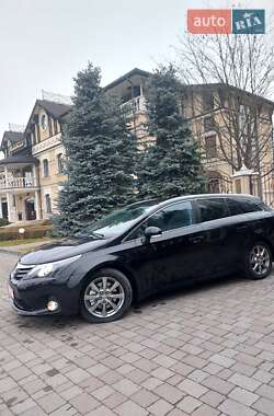 Універсал Toyota Avensis 2012 в Сарнах