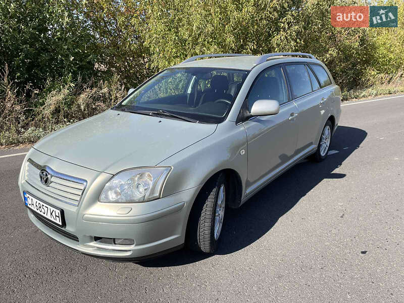 Универсал Toyota Avensis 2005 в Христиновке
