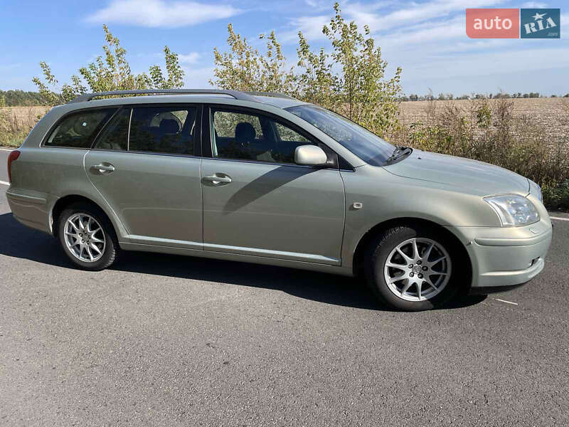 Универсал Toyota Avensis 2005 в Христиновке