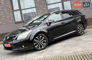 Універсал Toyota Avensis 2010 в Львові