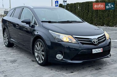 Универсал Toyota Avensis 2013 в Луцке