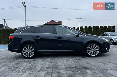 Универсал Toyota Avensis 2013 в Луцке