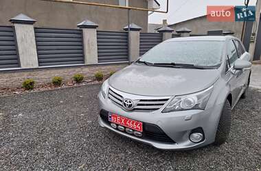 Универсал Toyota Avensis 2012 в Ананьеве