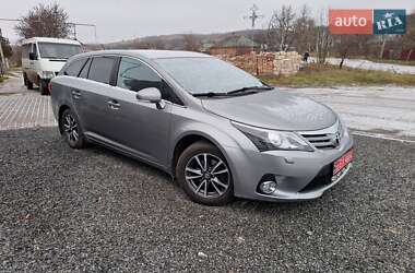 Универсал Toyota Avensis 2012 в Ананьеве