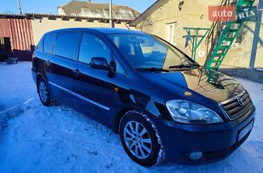 Універсал Toyota Avensis 2002 в Попільні