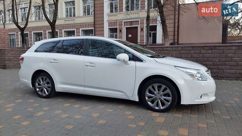 Универсал Toyota Avensis 2010 в Одессе