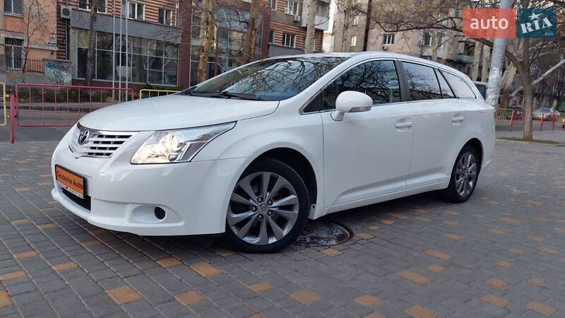 Универсал Toyota Avensis 2010 в Одессе