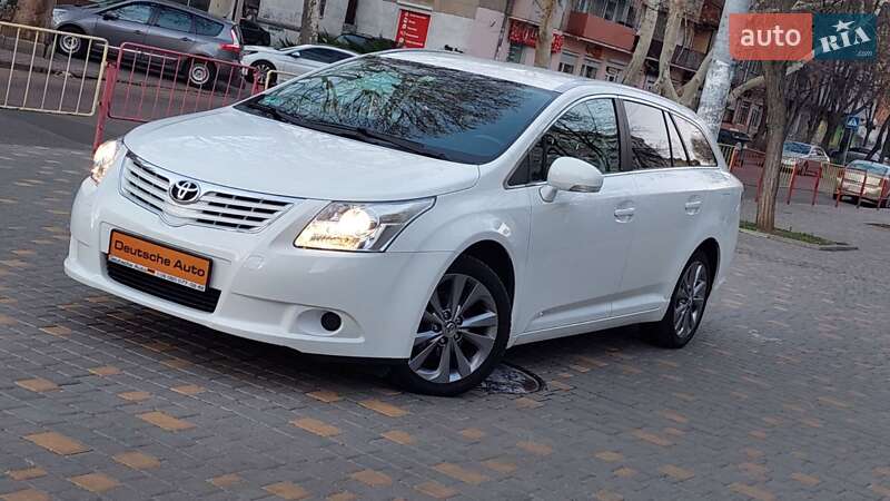Универсал Toyota Avensis 2010 в Одессе