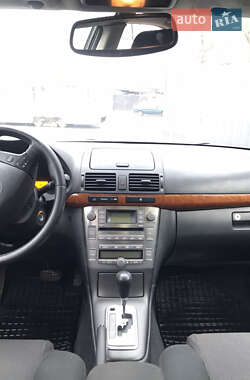 Седан Toyota Avensis 2007 в Днепре