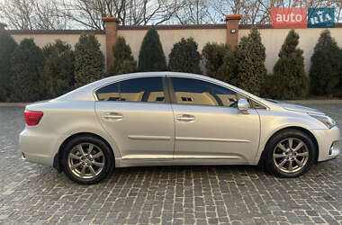 Седан Toyota Avensis 2013 в Коломиї