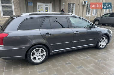 Універсал Toyota Avensis 2007 в Житомирі