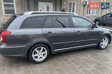 Універсал Toyota Avensis 2007 в Житомирі