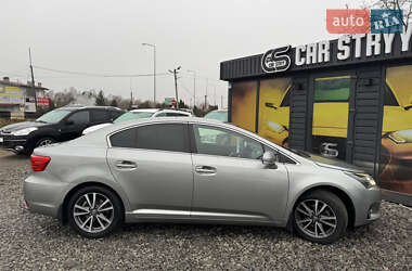 Седан Toyota Avensis 2012 в Стрию