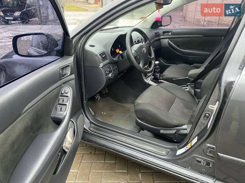 Универсал Toyota Avensis 2007 в Рожище