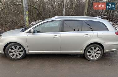 Універсал Toyota Avensis 2008 в Житомирі