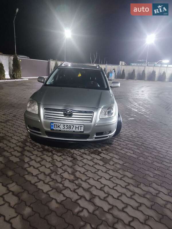 Универсал Toyota Avensis 2005 в 
