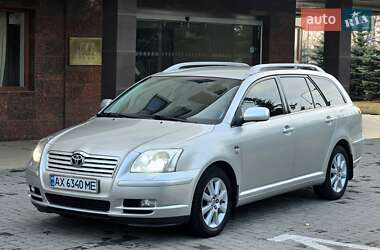 Універсал Toyota Avensis 2003 в Харкові