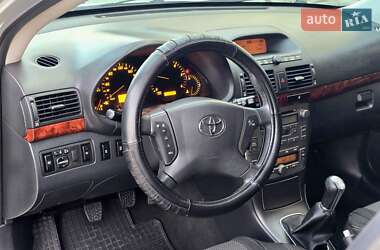 Універсал Toyota Avensis 2003 в Харкові