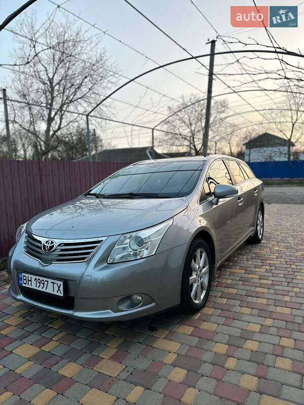 Универсал Toyota Avensis 2009 в Подольске