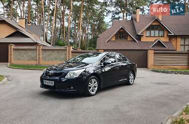 Седан Toyota Avensis 2011 в Чернігові