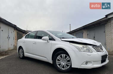 Седан Toyota Avensis 2012 в Києві