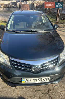 Седан Toyota Avensis 2013 в Запоріжжі