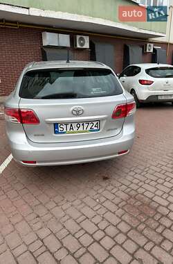 Универсал Toyota Avensis 2010 в Киеве