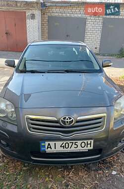 Седан Toyota Avensis 2008 в Києві