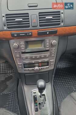 Седан Toyota Avensis 2006 в Одесі