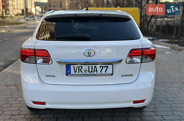 Універсал Toyota Avensis 2012 в Тернополі