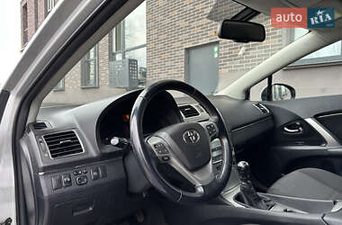 Универсал Toyota Avensis 2012 в Львове