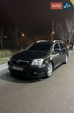 Універсал Toyota Avensis 2003 в Харкові