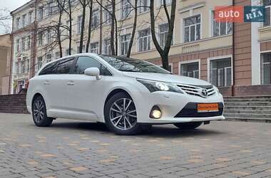 Універсал Toyota Avensis 2013 в Одесі