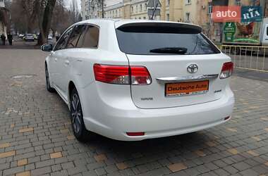 Універсал Toyota Avensis 2013 в Одесі