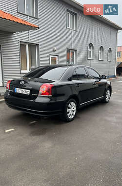 Седан Toyota Avensis 2008 в Миргороді