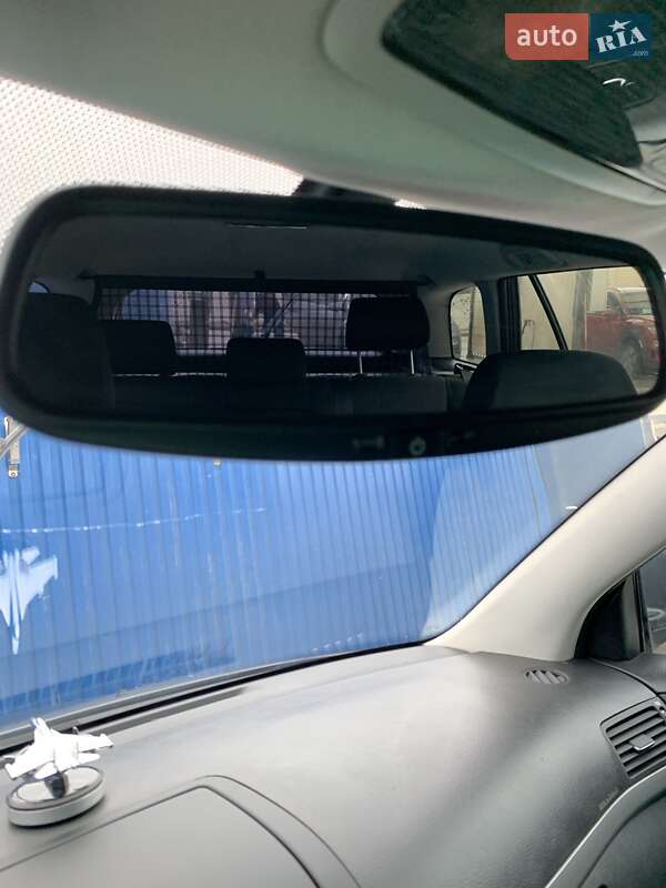 Універсал Toyota Avensis 2007 в Жовкві