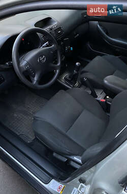 Универсал Toyota Avensis 2004 в 