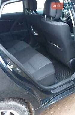 Универсал Toyota Avensis 2011 в 