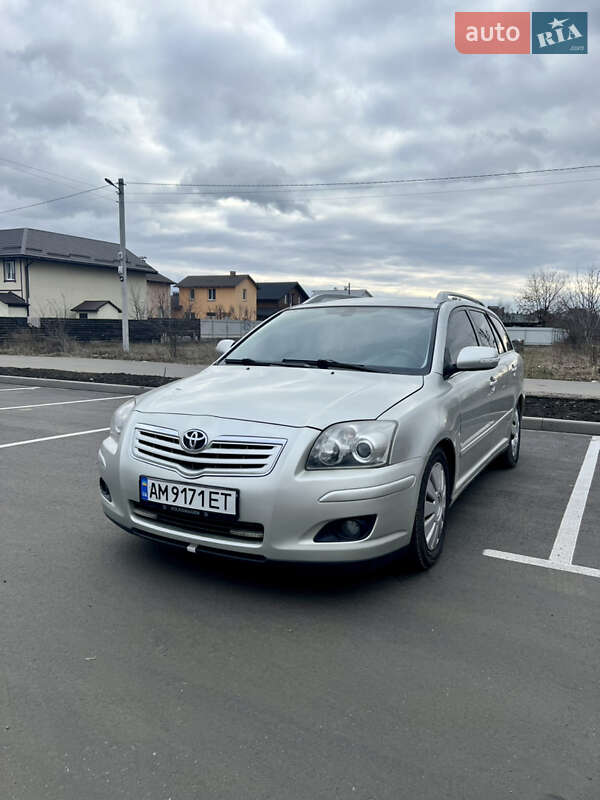 Універсал Toyota Avensis 2007 в Києві