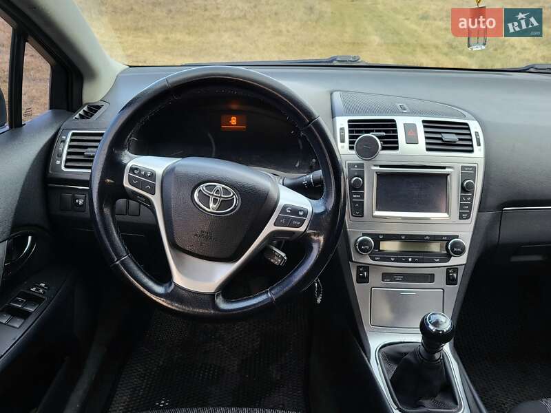 Седан Toyota Avensis 2012 в Ивано-Франковске фото 11 Седан Toyota Avensis 2012 в Ивано-Франковске