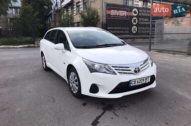 Универсал Toyota Avensis 2012 в Чернигове