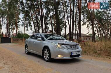 Седан Toyota Avensis 2012 в Чернигове