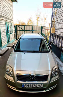 Універсал Toyota Avensis 2004 в 