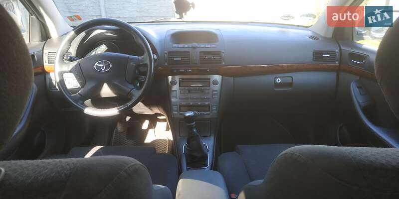 Универсал Toyota Avensis 2006 в Черкассах