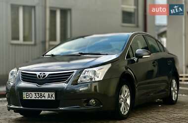 Седан Toyota Avensis 2011 в Тернополе